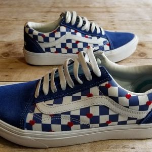 Vans Autism blue check with red hearts 9 1/2 women's